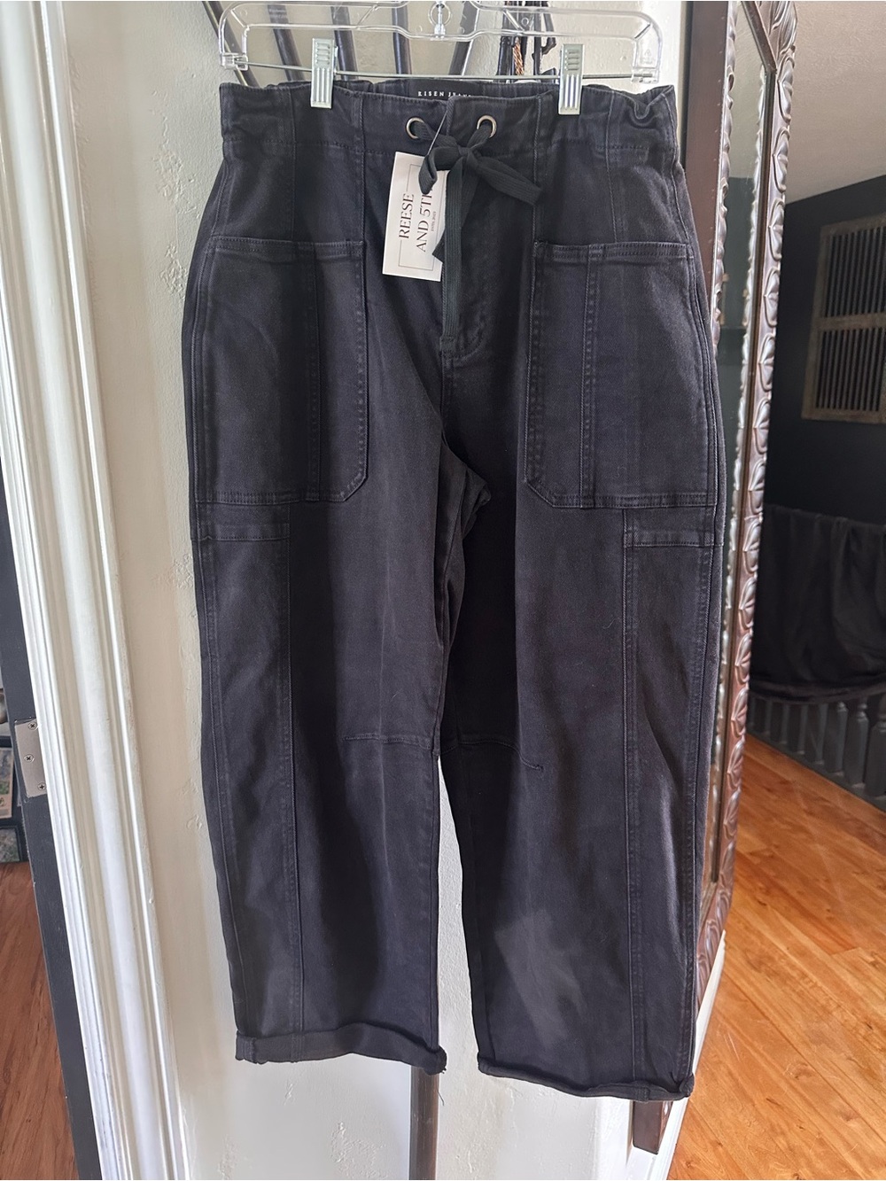 Black womens Risen Barrel jeans